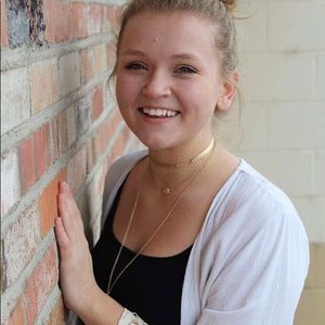 Meet your Posher, Anna